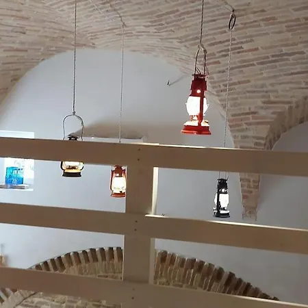 La Cantina: Cosy Stylish Vaults Apartment Villalfonsina